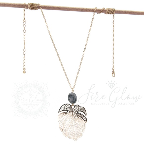 Gold Leaf Pendent / Natural Stone Long Necklace - Picture 6 of 9